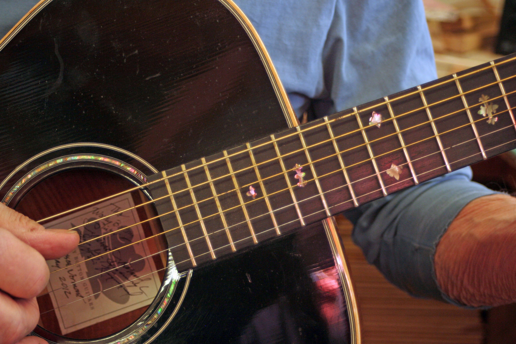 Guitar1.jpg